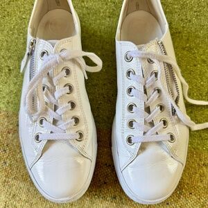 Paul Green White Patent Leather Platform Sneakers, Size 9.5